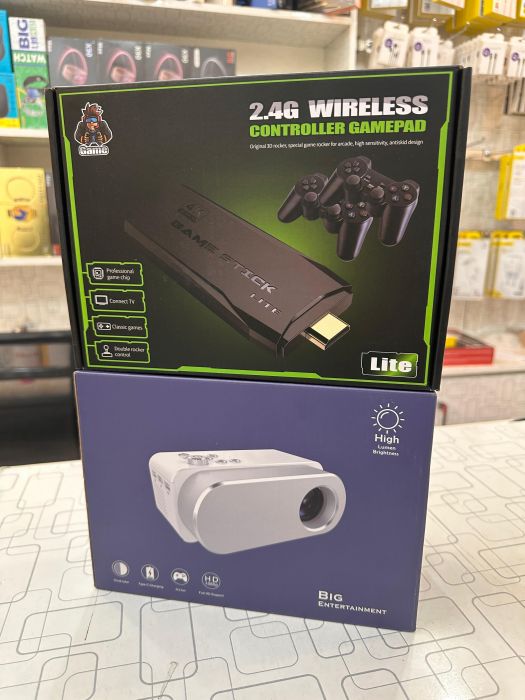 Mini Deal Projector With Hdmi Game Stick 20 Thousand Games .